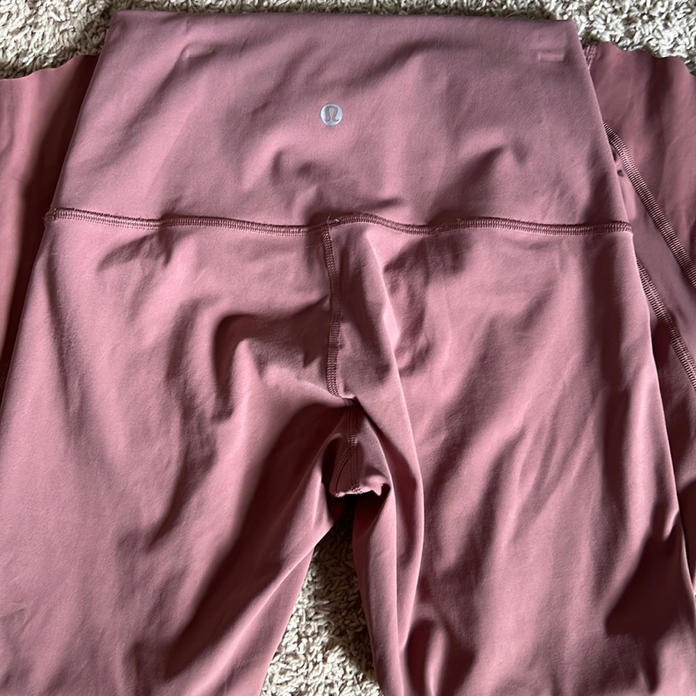 Light pink lululemon leggings
